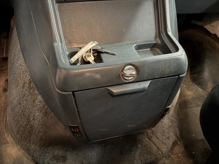 #2225-•-1996-chevrolet-box-truck-image-28