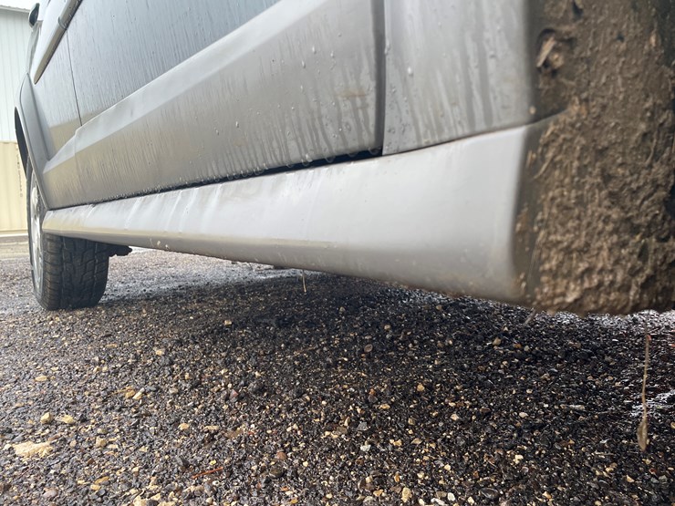 #1026-•-2006-pontiac-vibe-hatchback-(has-wi-title)-image-13