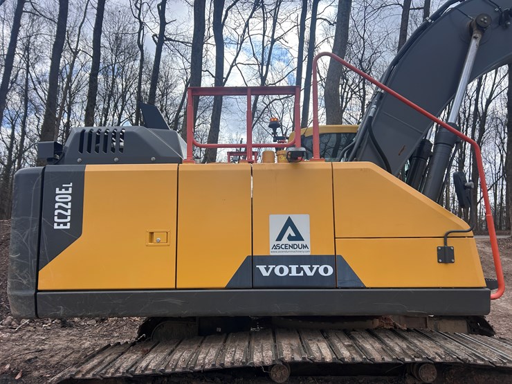 2022-volvo-ec220el-image-15