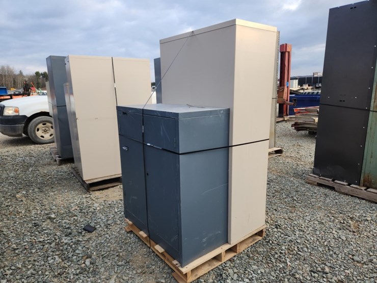 #6043-•-(2)-cabinets-image-3