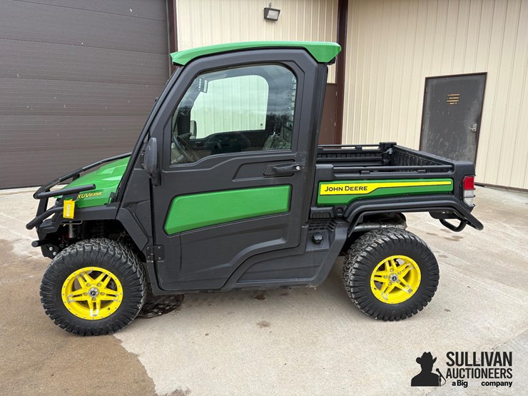 2023-john-deere-gator-image-8