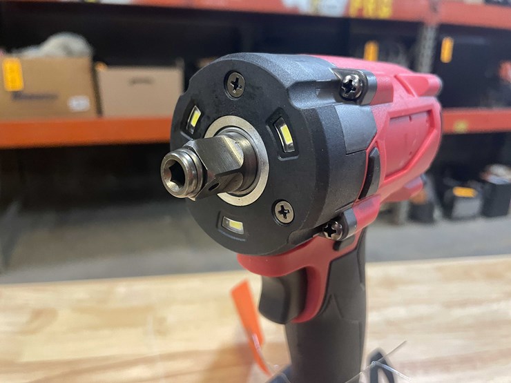 #2046-•-milwaukee-compatible-18v-cordless-1/2"-impact-and-8ah-battery-(pr12)-image-2