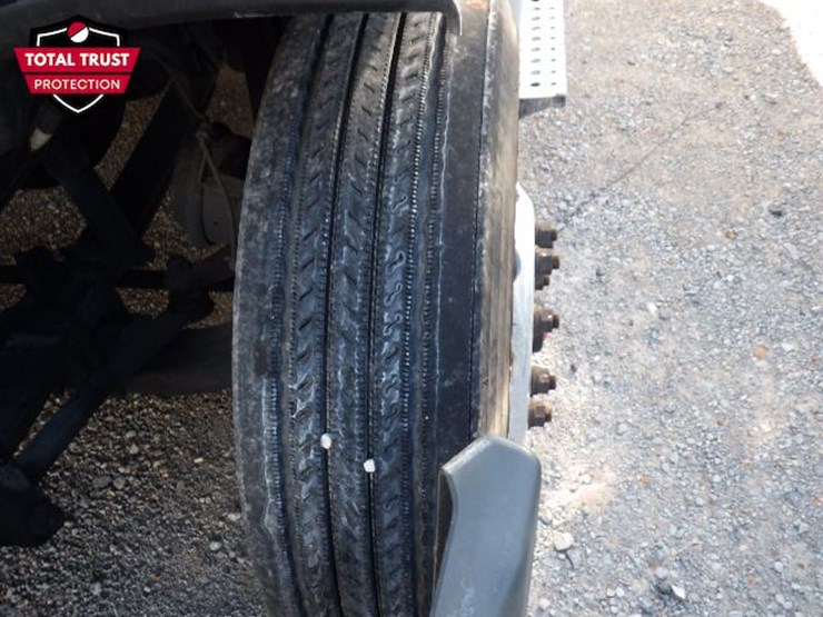 2020-freightliner-cascadia-113-image-28