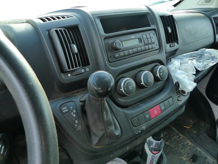 2016-dodge-1500-image-11