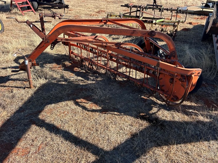 #99-•-allis-chalmers-hay-rake-image-1