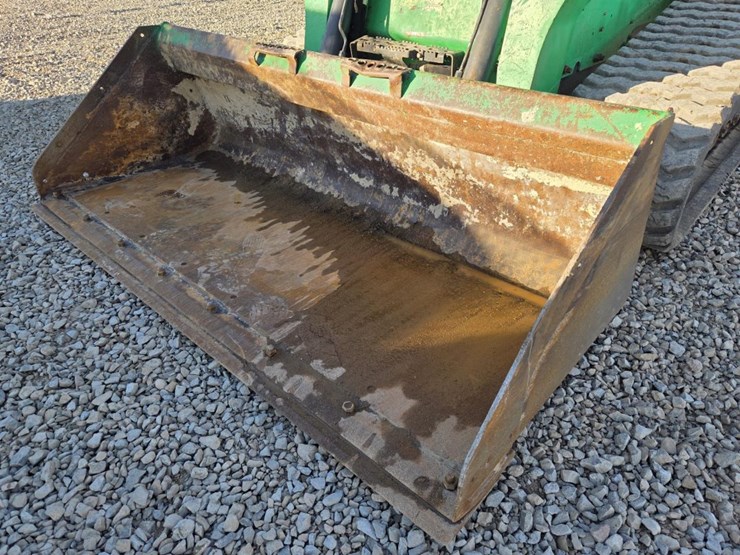 2018-bobcat-t740-image-10