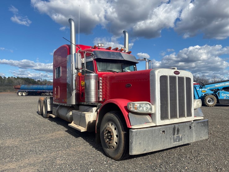 2013-peterbilt-389-image-7