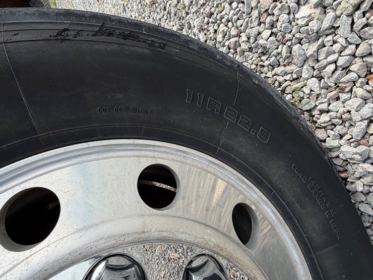 2014-mack-pinnacle-chu613-image-22