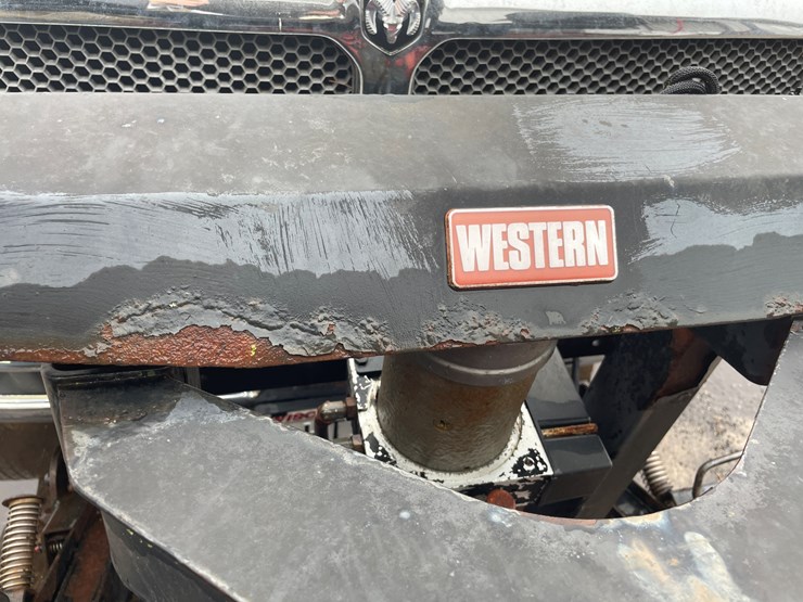 #1307-•-western-ultramount-plow-mount-and-wiring-image-10