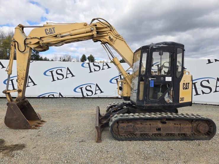 caterpillar-307-image-2