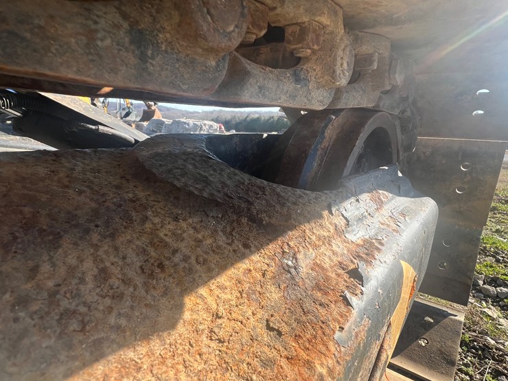 2014-caterpillar-305.5e2-image-13