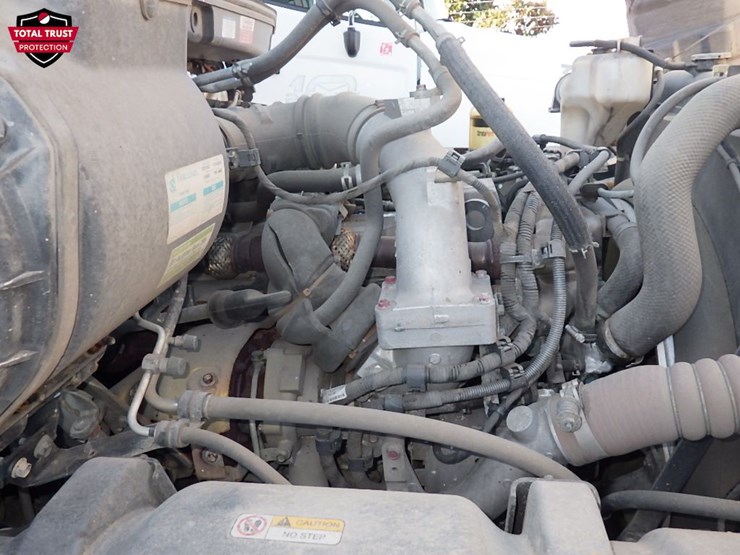 2020-hino-268a-image-15