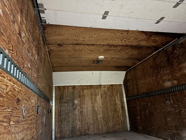 #2225-•-1996-chevrolet-box-truck-image-42