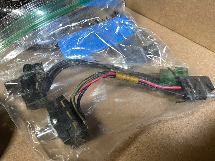 #2080-•-misc.-auto-parts-(prld)-image-9