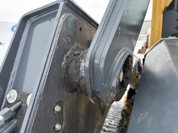 2019-deere-331g-image-25