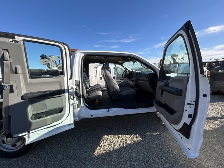 2017-ford-f250-image-48