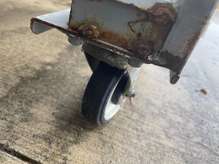 #1303-•-(2)-steel-warehouse-racks-image-9