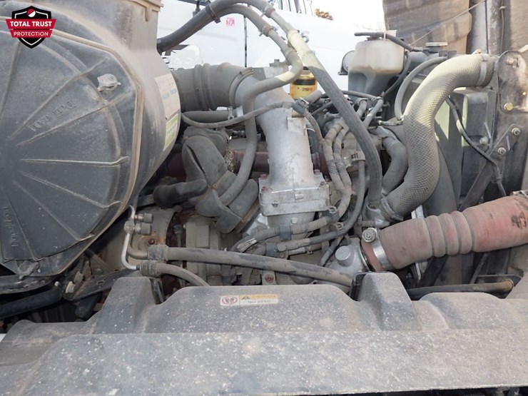 2020-hino-268a-image-15