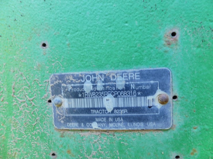 2012-john-deere-8235r-image-18