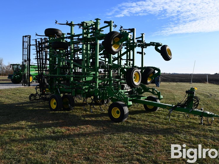 2018-john-deere-2018-image-3