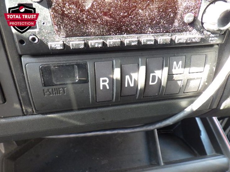 2023-volvo-vnl-760-image-19