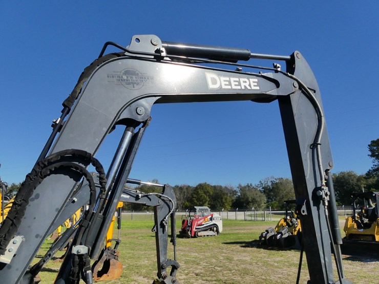 2019-deere-35g-image-7