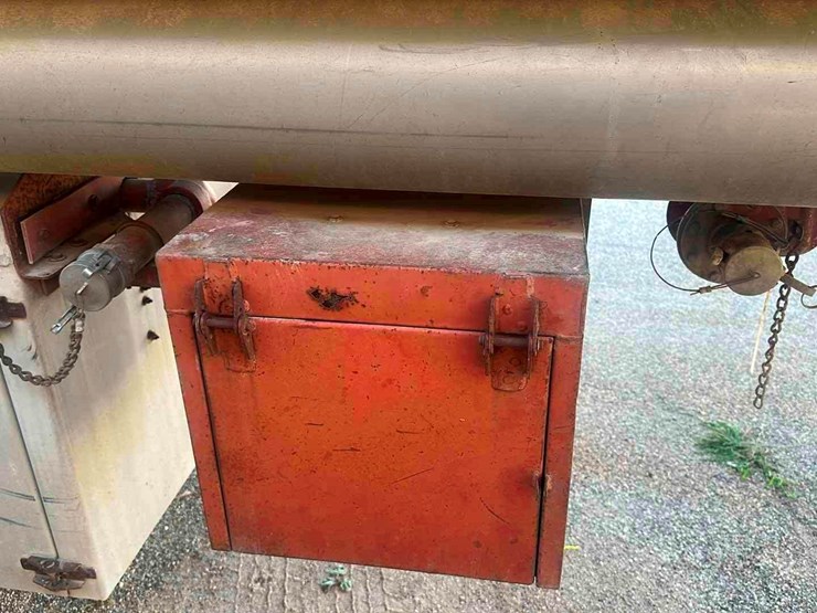 1981-fruehauf-trailer-image-2