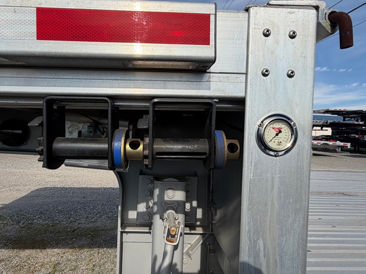 2024-doonan-titanium-image-3