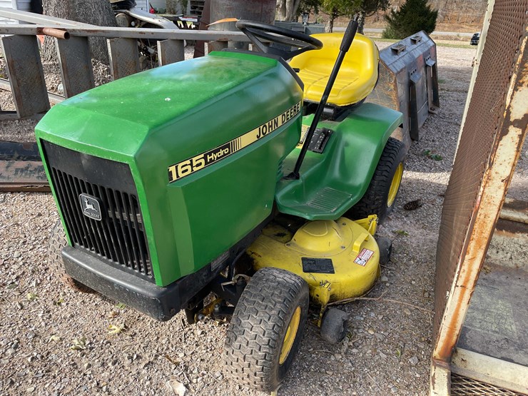 john-deere-165-image-3