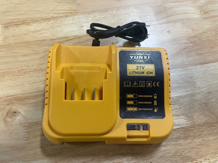 #2042-•-dewalt-style-cut-off-tool-kit-with-batteries-and-case-(pr11)-image-14