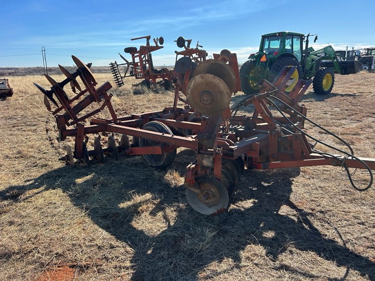 #80-•-international-disc-image-3