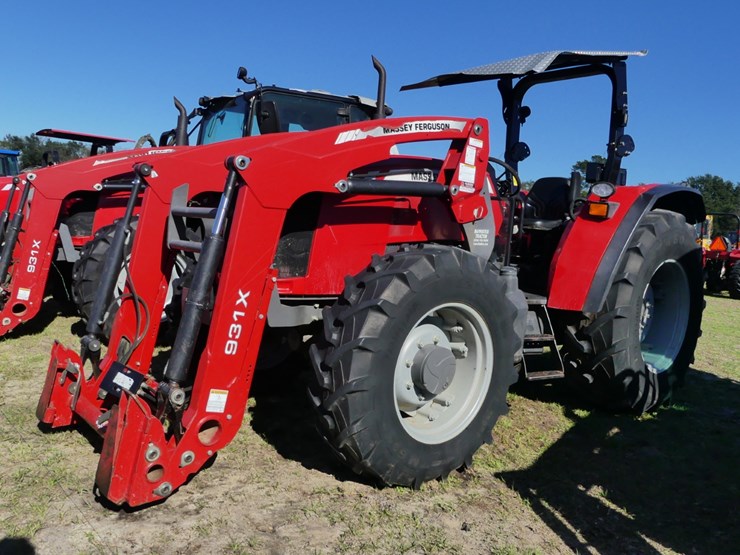 massey-ferguson-4707-image-1