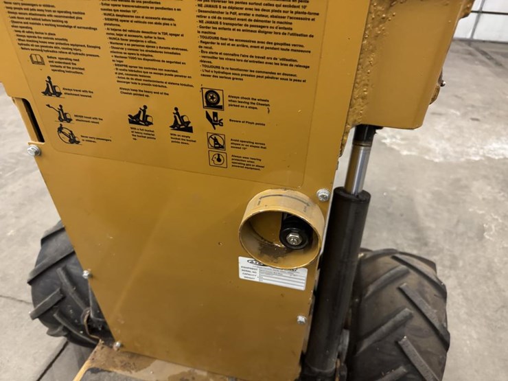 #3279-•-ase-cheetah-ss16-skidsteer-w/-bucket/forks-image-23