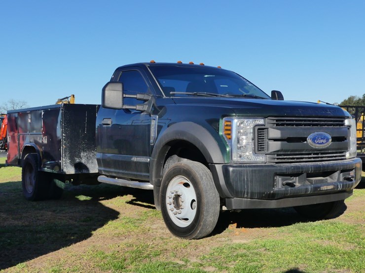 2019-ford-f450-xl-image-1