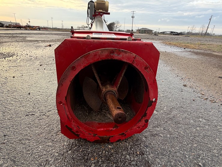 hutchinson-10x30-image-4