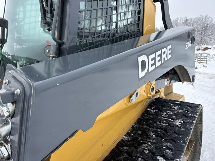 2019-deere-331g-image-21