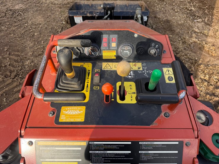 2021-ditch-witch-sk800-image-5