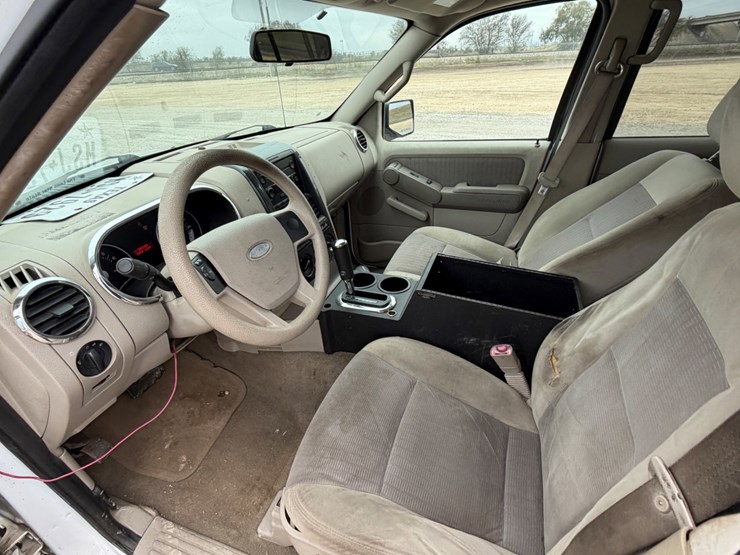 2007-ford-explorer-image-11