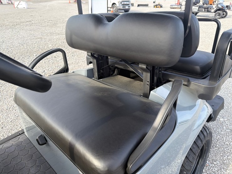 #30691-•-2025-e-z-go-express-s4-4-passenger-gas-golf-cart-image-9