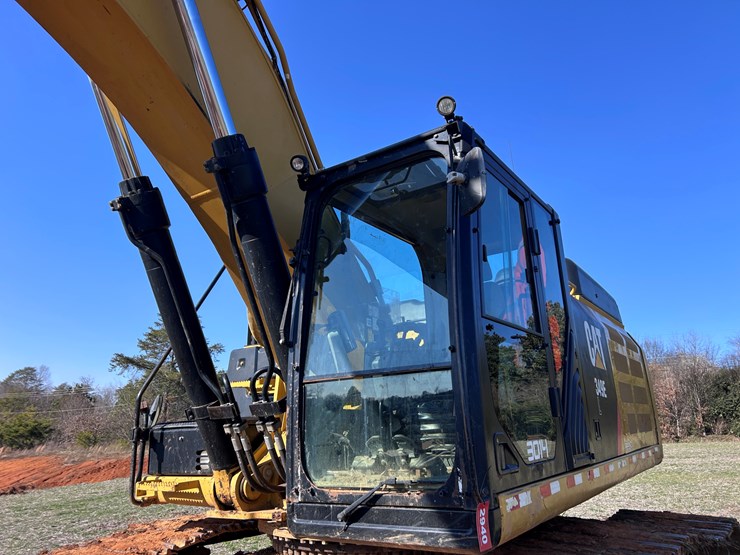 caterpillar-349el-image-10