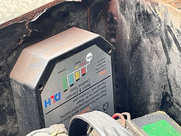 #1994-•-2017-trailer-(no-title)-(of)-image-43