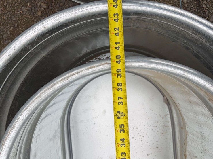 behlen-country-galvanized-round-end-stock-tanks---factory-defect/damaged-image-5