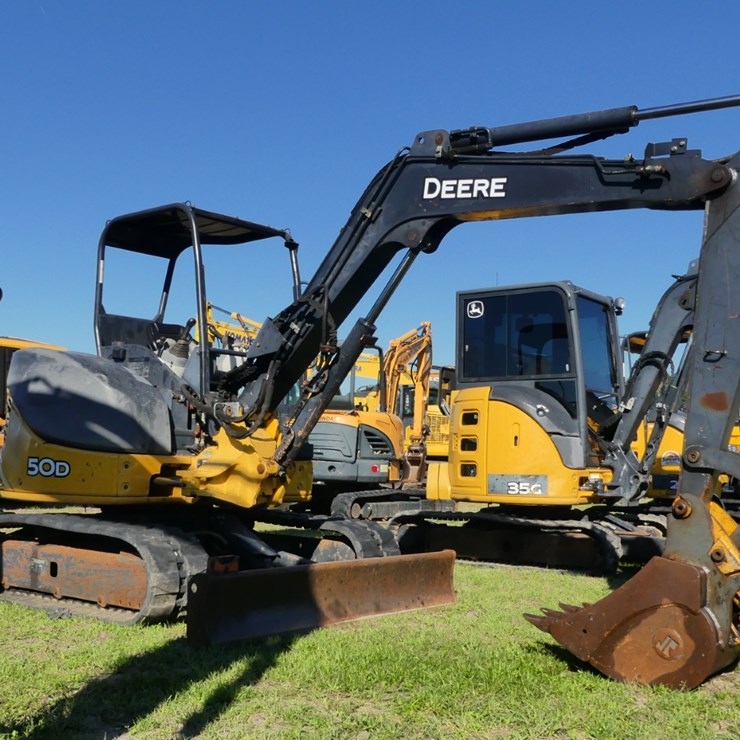 2011 DEERE 50D