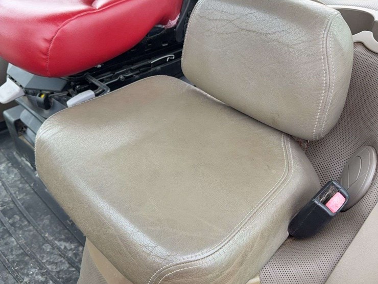 2007-case-ih-mx305-image-13