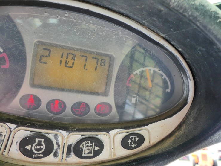 2014-bobcat-t650-image-16