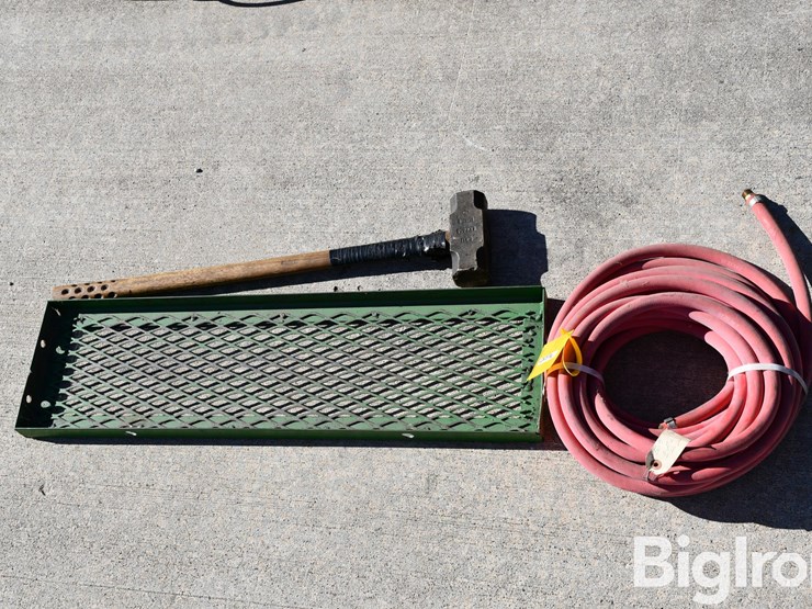 sledge-hammer,-hose,-&-bracket-image-8
