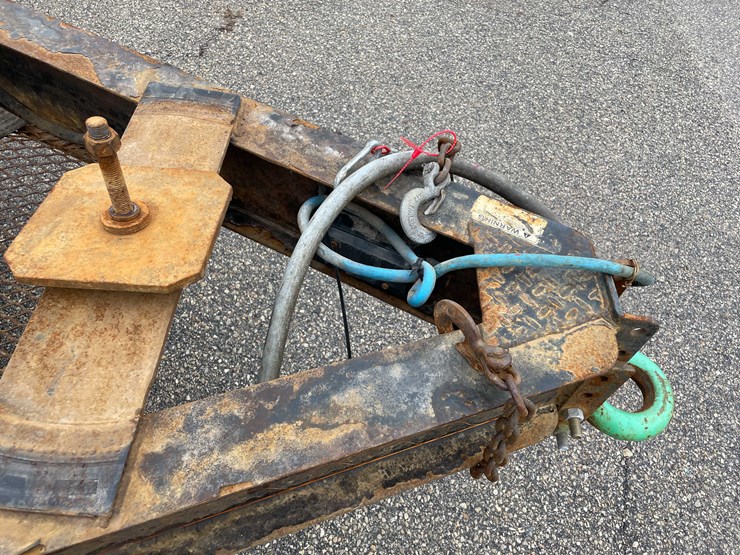 #1994-•-2017-trailer-(no-title)-(of)-image-36