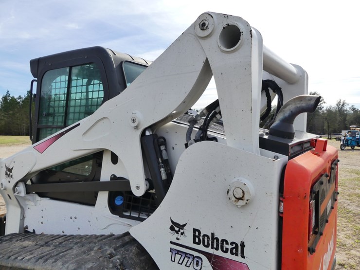 2018-bobcat-t770-image-8