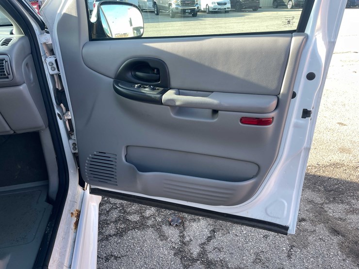 2005-chevrolet-venture-image-46