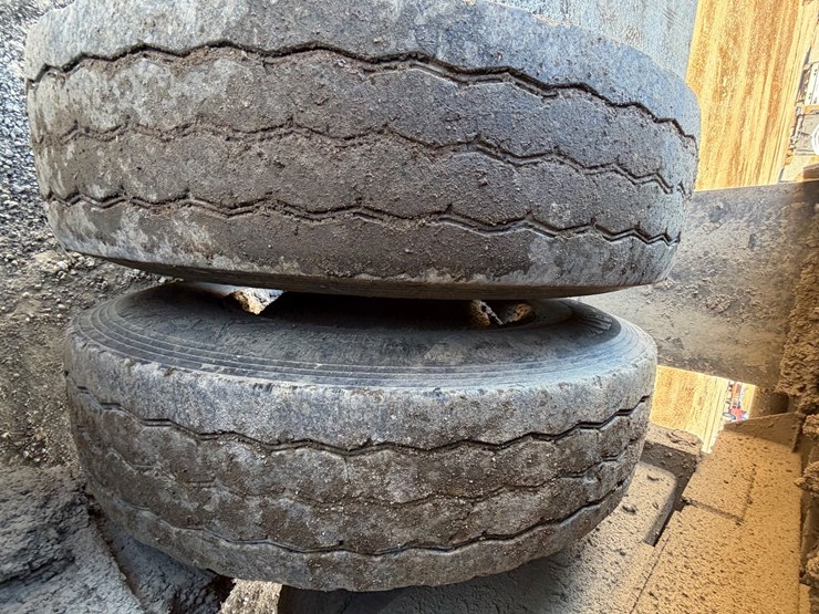 2011-mack-rd688s-image-13